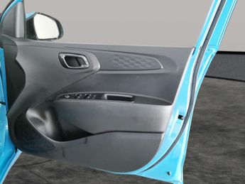 Hyundai i10 1.0 SE Connect (67 ps) - CRUISE - CLIMATE CONTROL - DAB