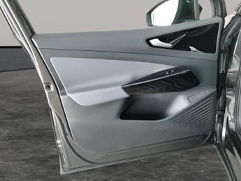 Volkswagen ID.4 Pure Performance 52kWh Life (170 ps) - REVERSE CAM - HEATED SEAT