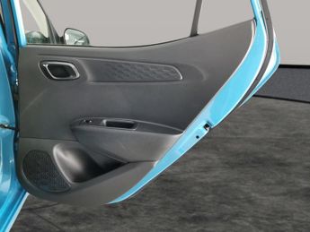 Hyundai i10 1.0 SE Connect (67 ps) - CRUISE - CLIMATE CONTROL - DAB