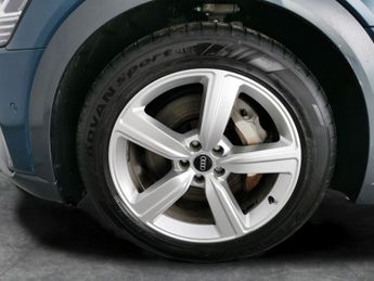 Audi e-tron 50 Technik quattro 71.2kWh (11kW Charger) (313 ps) - REVERSE CAM