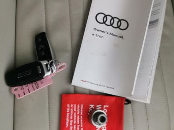 Audi e-tron 50 Technik quattro 71.2kWh (11kW Charger) (313 ps) - REVERSE CAM