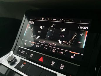 Audi e-tron 50 Technik quattro 71.2kWh (11kW Charger) (313 ps) - REVERSE CAM