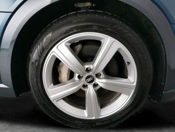 Audi e-tron 50 Technik quattro 71.2kWh (11kW Charger) (313 ps) - REVERSE CAM