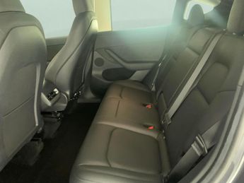 Tesla Model Y (Dual Motor) Long Range 4WDE (384 bhp) - HEATED STEERING