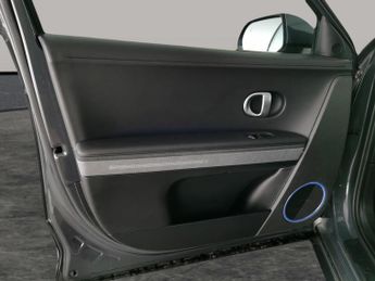 Hyundai Ioniq 5 77kWh Premium (228 ps) - HEATED SEATS - HEATED STEERING - BLIND 