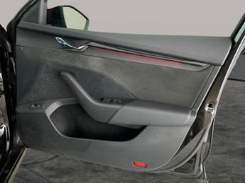 Skoda Octavia 2.0 TDI vRS DSG 4WD (200 ps) - SMARTLINK - HEATED SEATS - BLUETO