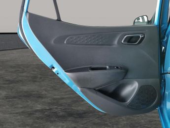 Hyundai i10 1.0 SE Connect (67 ps) - CRUISE - CLIMATE CONTROL - DAB