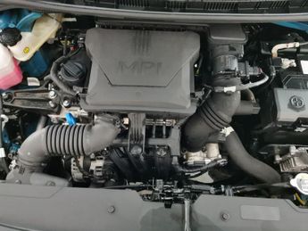 Hyundai i10 1.0 SE Connect (67 ps) - CRUISE - CLIMATE CONTROL - DAB