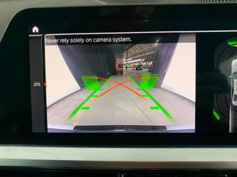 BMW 3 Series 2.0 320i M Sport (184 ps) - 19IN ALLOYS - CARPLAY - ACTIVE LANE 