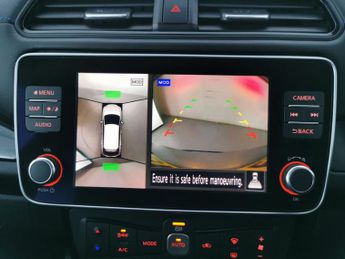Nissan Leaf 40kWh Tekna (150 ps) - REVERSE CAM - NAV - HEAT PACK