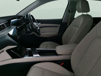 Audi e-tron 50 Technik quattro 71.2kWh (11kW Charger) (313 ps) - REVERSE CAM