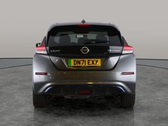 Nissan Leaf 40kWh Tekna (150 ps) - REVERSE CAM - NAV - HEAT PACK