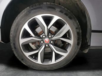 Jaguar I-PACE 400 90kWh HSE 4WD (400 ps) - LED - REVERSE CAM - MERIDIAN AUDIO