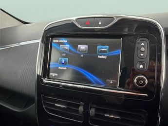 Renault Zoe R110 41kWh Dynamique Nav (i) (107 bhp) - CLIMATE CONTROL - KEYLE