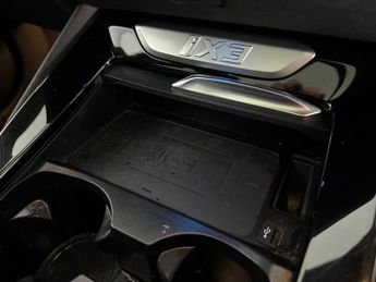 BMW iX3 80kWh Premier Edition (286 ps) - DRIVING ASSISTANT - PARK ASSIST