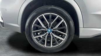 BMW iX1 20 66.5kWh M Sport eDrive (11kW Charger) (204 ps) - EDRIVE EXTER