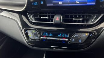 Toyota C-HR 1.8 VVT-h Dynamic CVT (122 ps) - HEATED SEATS - LANE DEPARTURE A