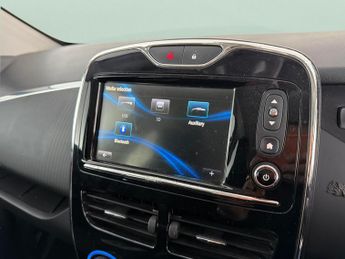 Renault Zoe R110 41kWh Dynamique Nav (i) (107 bhp) - CLIMATE CONTROL - KEYLE