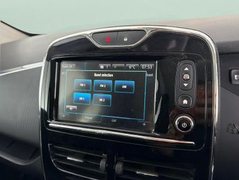 Renault Zoe R110 41kWh Dynamique Nav (i) (107 bhp) - CLIMATE CONTROL - KEYLE
