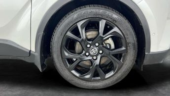 Toyota C-HR 1.8 VVT-h Dynamic CVT (122 ps) - HEATED SEATS - LANE DEPARTURE A