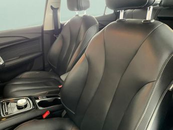 MG Mg5 61.1kWh Exclusive Long Range (156 ps) - KEYLESS ENTRY - LED - NA