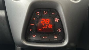Toyota AYGO 1.0 VVT-i x-clusiv x-shift (Safety Sense) (71 ps) - AIR CON