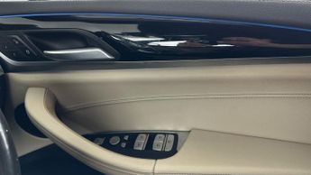 BMW iX3 80kWh M Sport (286 ps) - REVERSE CAM - LEATHER - HEATED SEATS