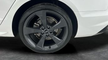 Audi A4 2.0 TFSI 35 Black Edition S Tronic (150 ps) - BLUETOOTH - DRIVIN