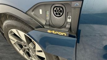 Audi e-tron 50 Sport quattro 71.2kWh (11kW Charger) (313 ps) - HEATED SEATS