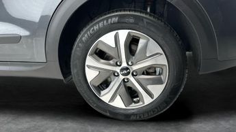 Kia Niro 39kWh 2 (134 bhp) - CRUISE - PADDLE SHIFT - 17IN ALLOYS