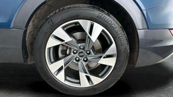 Audi e-tron 50 Sport quattro 71.2kWh (11kW Charger) (313 ps) - HEATED SEATS