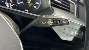 Audi e-tron 50 Sport quattro 71.2kWh (11kW Charger) (313 ps) - HEATED SEATS