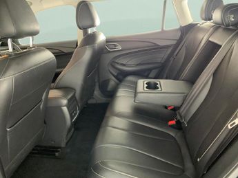 MG Mg5 61.1kWh Exclusive Long Range (156 ps) - KEYLESS ENTRY - LED - NA