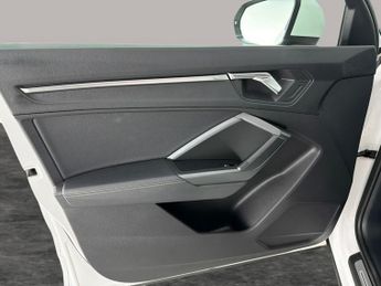 Audi Q3 1.4 TFSIe 45 S line Plug-in S Tronic 13kWh (245 ps) - BLUETOOTH 