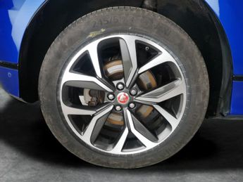 Jaguar I-PACE 400 90kWh HSE 4WD (400 ps) - LED - MERIDIAN AUDIO - REVERSE CAM