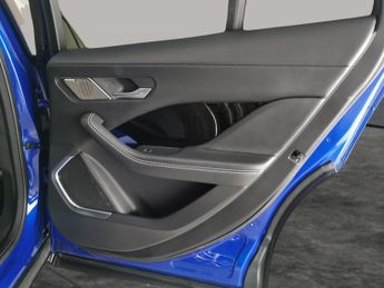 Jaguar I-PACE 400 90kWh HSE 4WD (400 ps) - LED - MERIDIAN AUDIO - REVERSE CAM