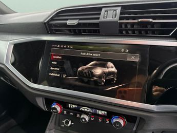 Audi Q3 1.4 TFSIe 45 S line Plug-in S Tronic 13kWh (245 ps) - BLUETOOTH 