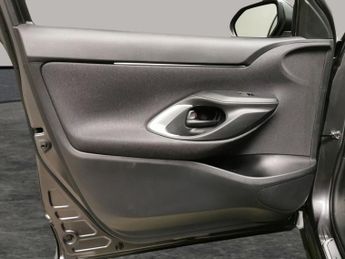 Toyota Yaris Cross 1.5 VVT-h Icon E-CVT (116 ps) - REVERSE CAM - LANE DEPARTURE ALE