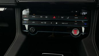 Jaguar F-PACE 2.0 D180 Chequered Flag AWD (180 ps) - BLUETOOTH - SPEED LIMIT R