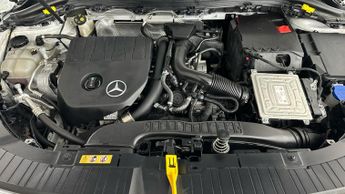 Mercedes-Benz GLA 1.3 GLA180 AMG Line (Premium) 7G-DCT (136 ps) - ACTIVE LANE KEEP