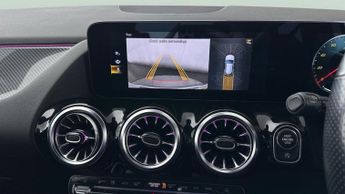 Mercedes-Benz GLA 1.3 GLA180 AMG Line (Premium) 7G-DCT (136 ps) - ACTIVE LANE KEEP