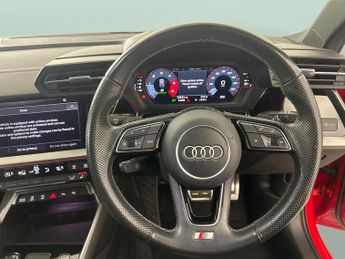 Audi A3 2.0 TDI 35 S line Sportback S Tronic (150 ps) - UPGRADED Y-SPOKE