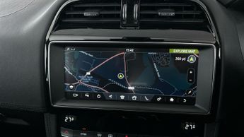 Jaguar F-PACE 3.0 D300 V6 Portfolio AWD (300 ps) - BLUETOOTH - PADDLE SHIFT