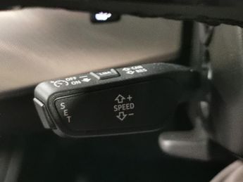 Audi A4 2.0 TFSI 35 Sport S Tronic (150 ps) - LANE DEPARTURE  - BLUETOOT