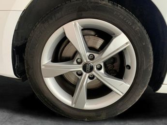 Audi A4 2.0 TFSI 35 Sport S Tronic (150 ps) - LANE DEPARTURE  - BLUETOOT