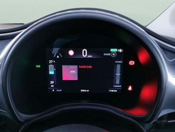Fiat 500e 42kWh Icon (118 ps) - DIGITAL DASH - CLIMATE CONTROL - DAB