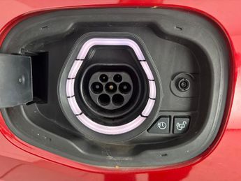 Ford Kuga 2.5 Duratec 14.4kWh ST-Line X Edition Plug-in CVT (225 ps) - KEY