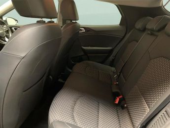 Kia Xceed 1.6 GDi 8.9kWh 3 Plug-in DCT (139 bhp) - HEATED STEERING - LANE 