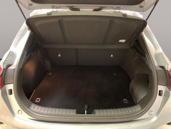 Kia Xceed 1.6 GDi 8.9kWh 3 Plug-in DCT (139 bhp) - HEATED STEERING - LANE 