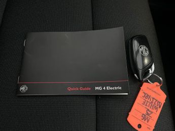 MG Mg4 51kWh SE (170 ps) - BLUETOOTH - DRIVING MODES - SPEED LIMIT RECO